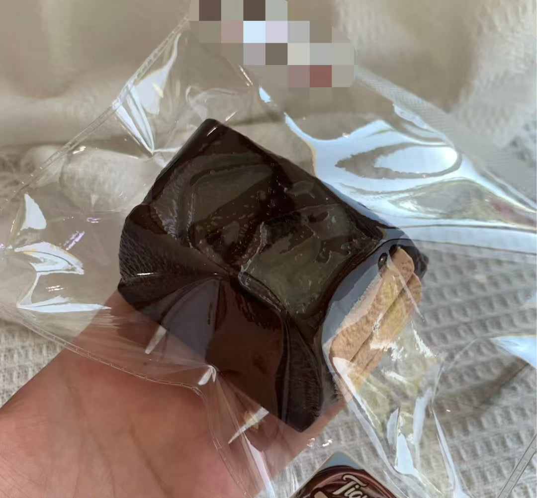 4842  予約品   送料無料 TT  206g