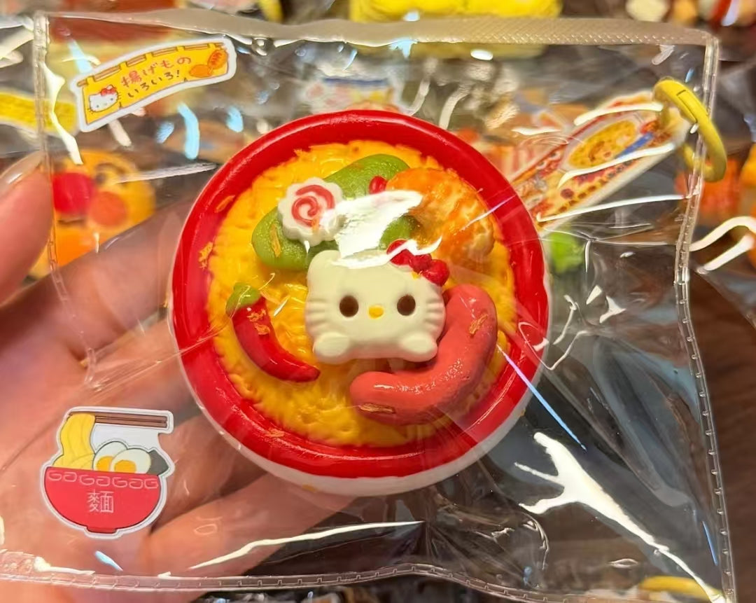 6435  予約品 送料無料  TC   小小KT泡面碗    受注受け締め日：9/10  19：50  ミニサイズ