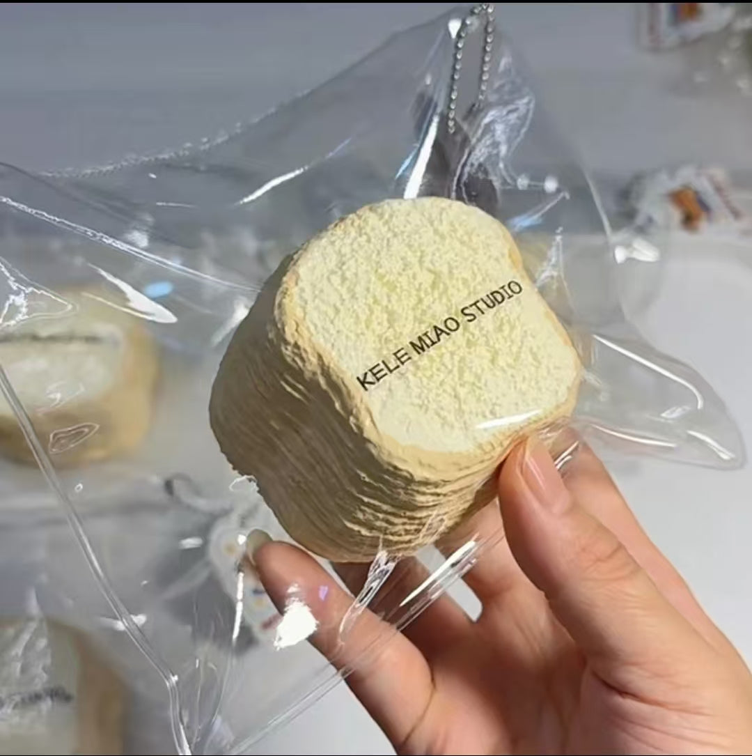 🎀1790　予約品　(春節以降発送) 蓬松乳膏泥 KL