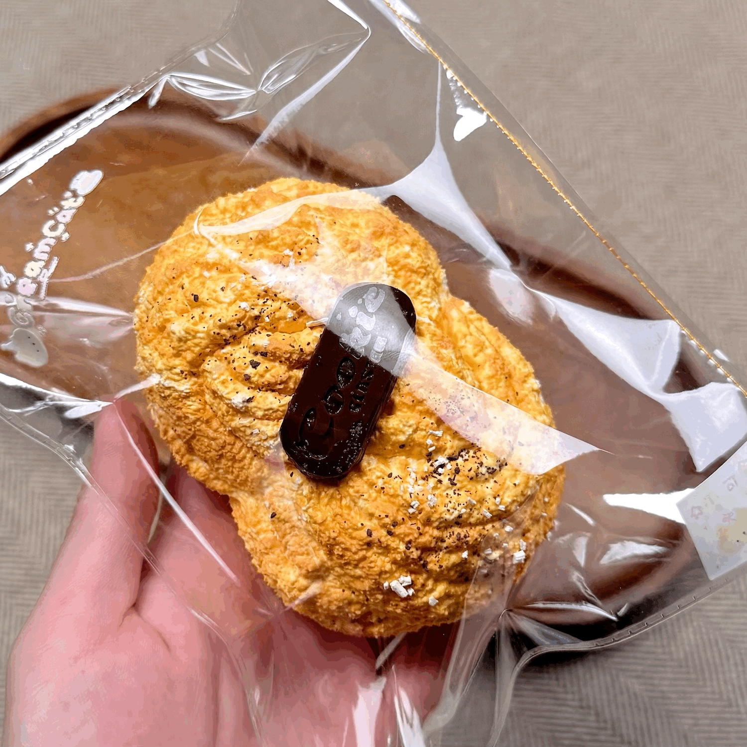 6133　予約品  送料無料  CC   奶油泥   缠绕花卷   受注受け取り締め日：8/30   20：50