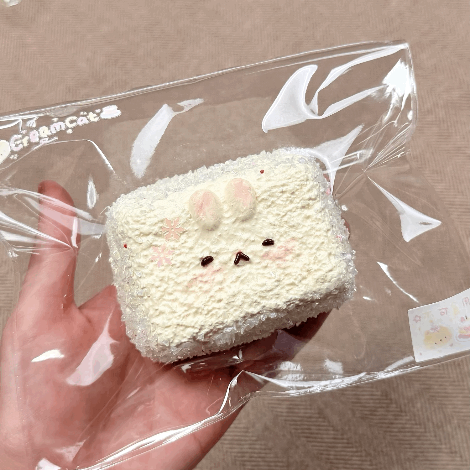 6118　予約品  送料無料  CC   奶油泥  雪兔吐司    受注受け取り締め日：8/30   20：50